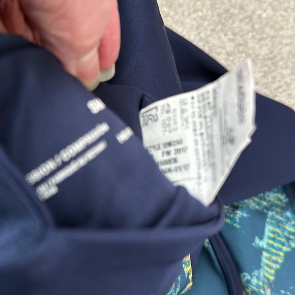 Under Armour heat gear compression leggings size small - Picture 6 of 10